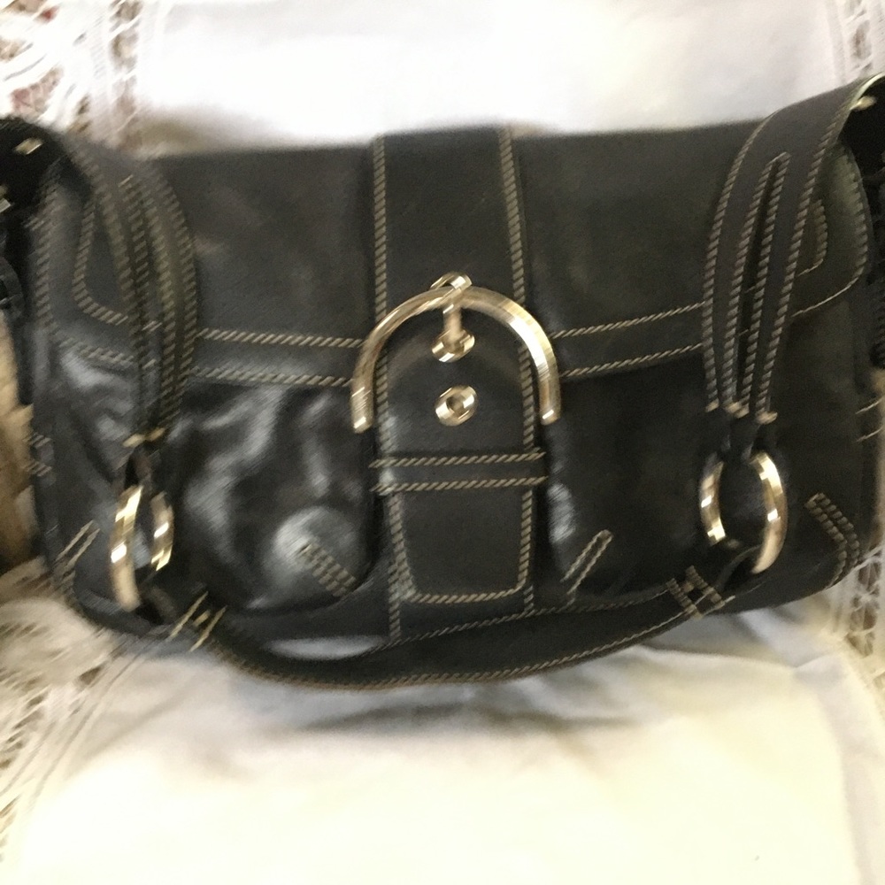 Coach purse - Picture 3 of 8